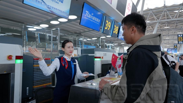 济南机场国庆、中秋假期累计保障旅客52.3万人次4682